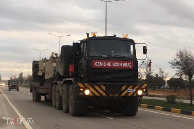 Military shipment from Turkey to Syrian border