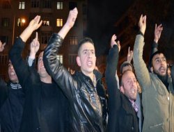 500 Ülkücü Öğrenci Fakülteyi Bastı