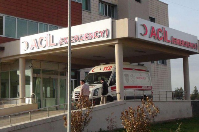 Çınar Başaklı'da traktör römorkundan düşen küçük kız hayatını kaybetti