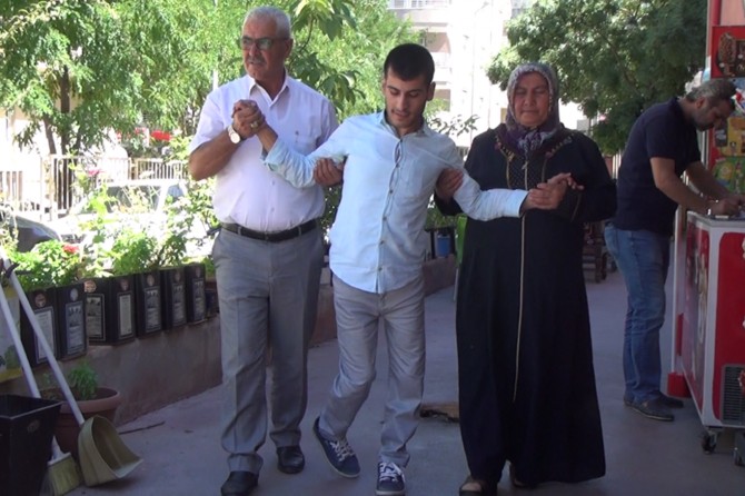 Gülmek için birçok nedenimiz var