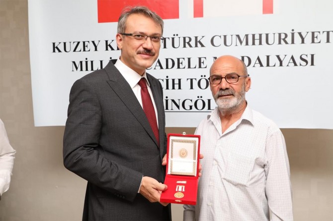 ​Bingöl'de Kıbrıs Gazilerine madalya verildi