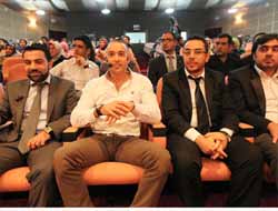 Liderlik ve Başarılı Kariyer Adımları