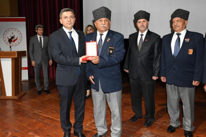 S-400 alımına karşı çıkılması olayının benzeri Kıbrıs Harekâtı'nda da yaşandı