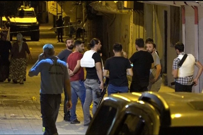 Li Diyarbekirê pevçûna çekdar