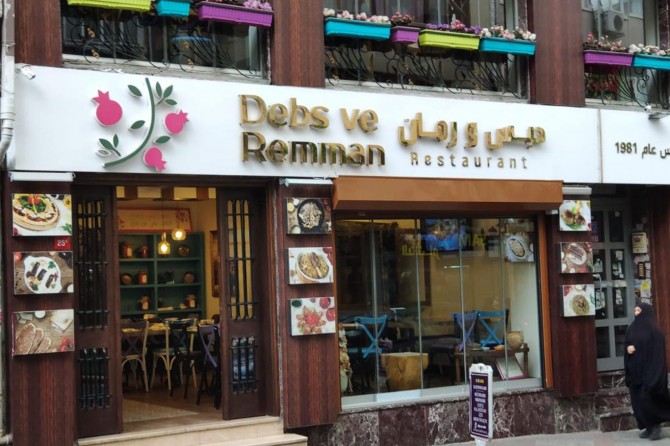 ​Arapça tabelalara yasak konulmasına tepki