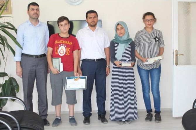 Serinhisar'da Siyer-i Nebi yarışmasında dereceye giren öğrenciler ödüllendirildi