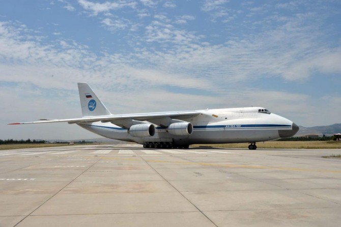 S-400 sevkiyatında 8. uçak indi