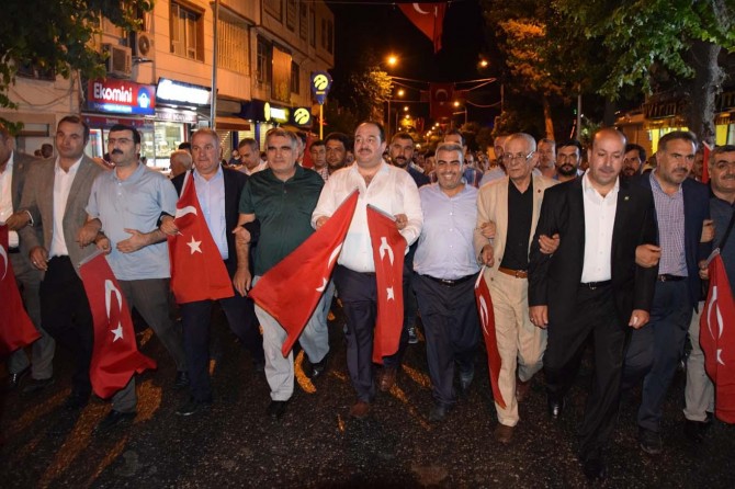 Viranşehir'de 15 Temmuz şehitlerini anma programı düzenlendi