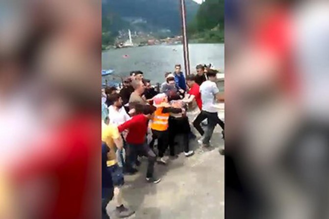 Kürdistanlı turistlere ırkçı saldırıya tepkiler