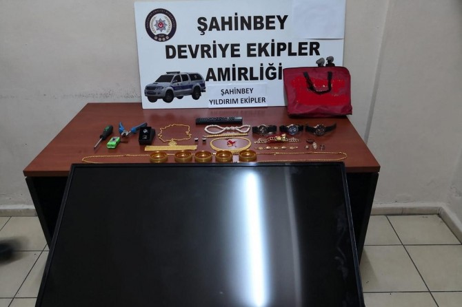 ​ Çaldığı ziynet eşyalarıyla suçüstü yakalandı