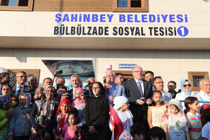 195 adet sosyal tesis yaptık