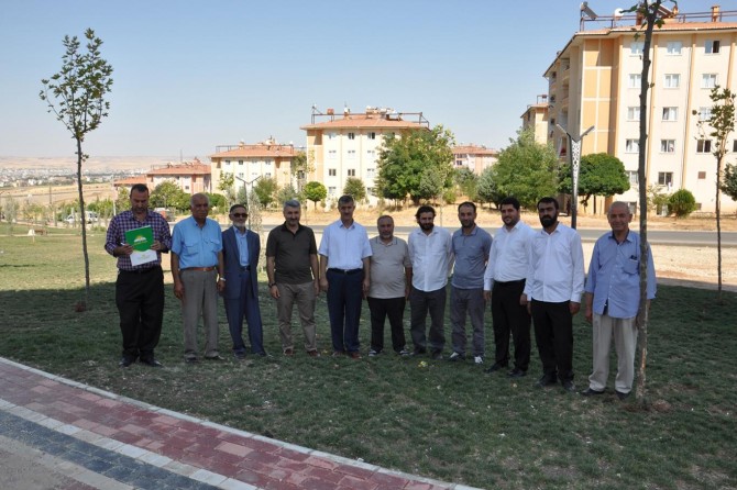 Batman'da HÜDA PAR mahalle sakinlerinin sorunlarını dinledi