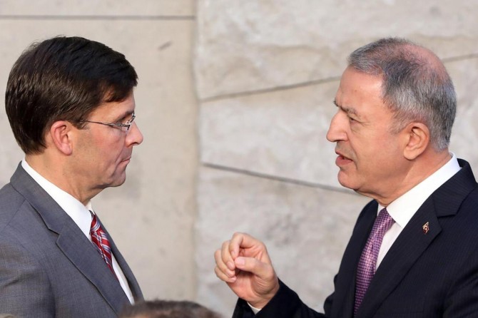 Bakan Akar ABD'li mevkidaşı ile telefonda görüştü