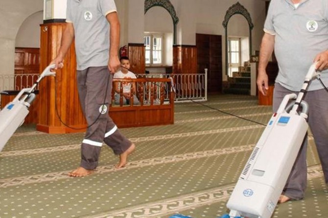Diyarbakır Büyükşehir Belediyesi ibadethanelerde temizlik çalışmaları başlattı