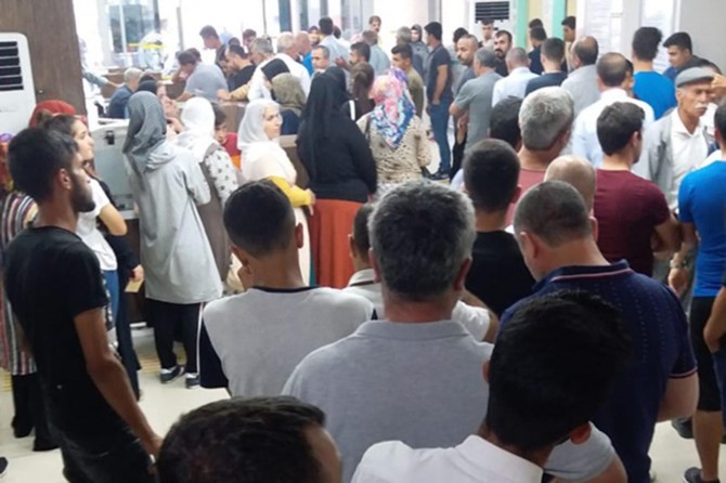 Batman Ağız ve Diş Sağlığı Merkezi'nde sıra kuyruğu