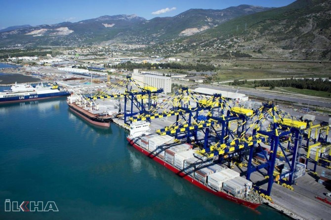 Both imports and exports decrease in Turkey