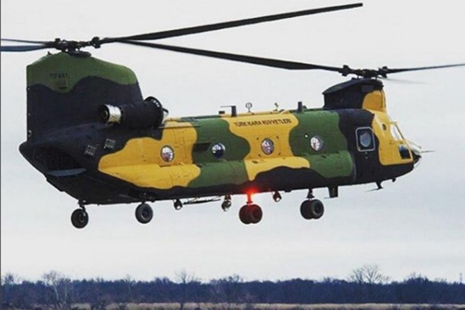 Türkiye'ye 4 Chinook helikopteri daha teslim edildi