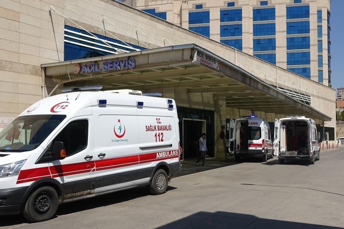 Wesayîta ku karkerên zireatê vediguhast qulibî: 2 mirî 20 birîndar