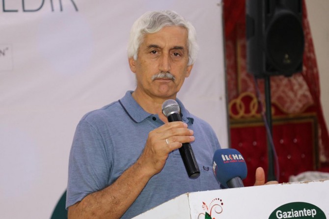 Namazın zirvesi secde, secdenin zirvesi ise gözyaşıdır