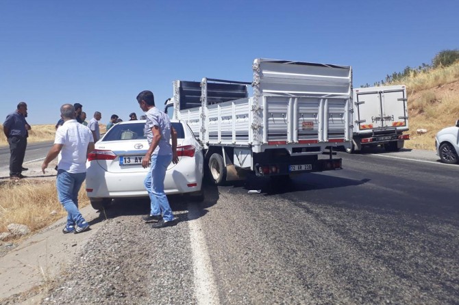 Batman-Silvan Karayolunda maddi hasarlı kaza