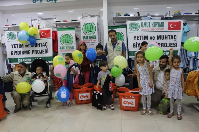 Umut Kervanı İstanbul’da onlarca yetimi giydirdi