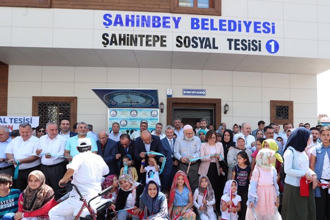 196. sosyal tesisi vatandaşların hizmetine sunduk