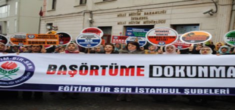 'Kamusal alan, koca bir yalan'