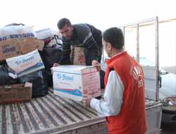 Adanalı STK'lar Suriyeli Mülteci Ailelere Yardımlarını Sürdürüyor