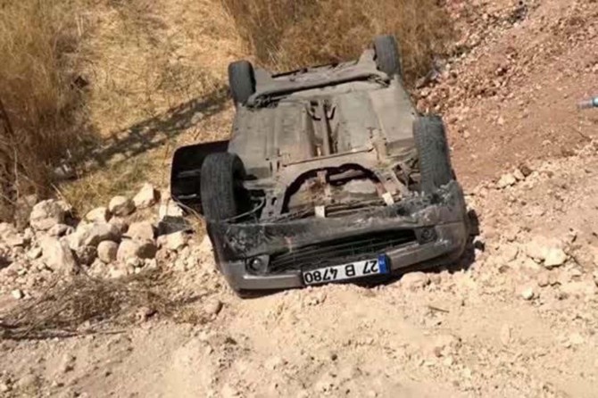 Nizip'te otomobil şarampole devrildi: 8 yaralı