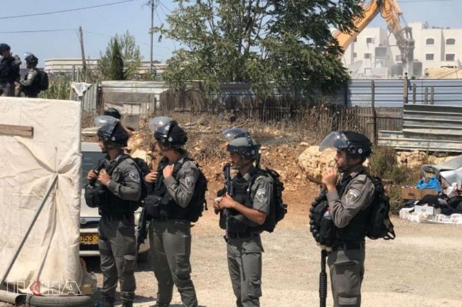 Another Palestinian was forced to demolish his home in Al-Quds