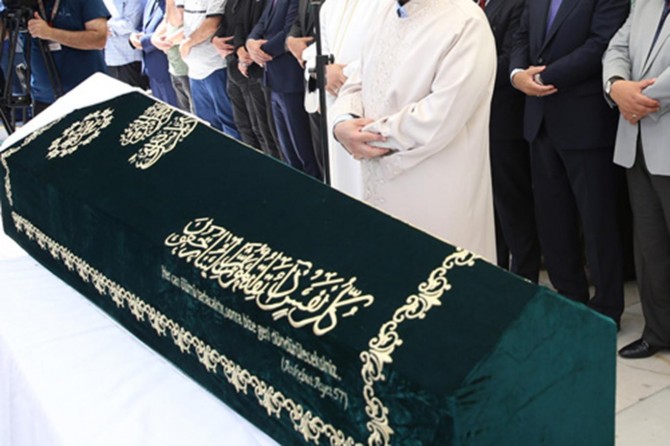 Şule Yüksel Şenler, İslami mücadele için önemli bir şahsiyetti