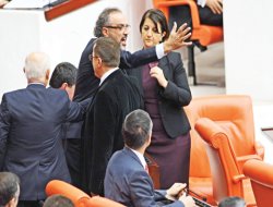 "Ölümde bile ayrımcılık yaptınız!"