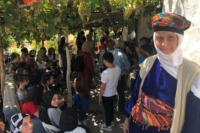 Gençler Biz Anadoluyuz projesiyle Mardin'i tanıyor