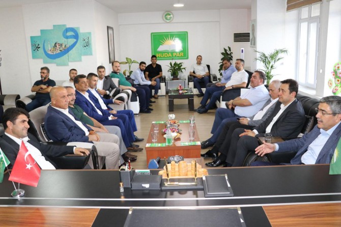 AK Parti’den HÜDA PAR Gaziantep İl Başkan Göçer'e hayırlı olsun ziyareti