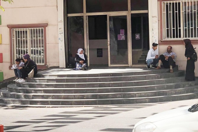 Dayikeke din jî li ber HDPê ji bo lawê xwe yê ku hatiye revandin çalakî da destpêkirin