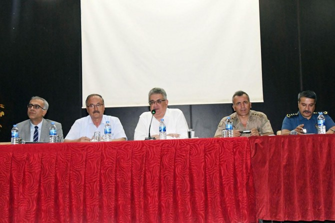 Çocuklarımızın iyi bir eğitim alması ülkenin geleceği için çok önemli