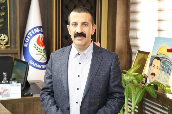 Dindar nesil istiyorsak eğitim müfredatını değiştirmeliyiz