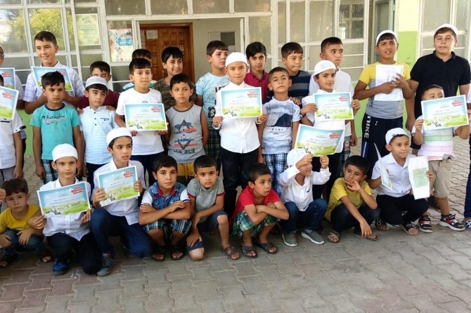 Namaz insanı kötülüklerden alıkoyar