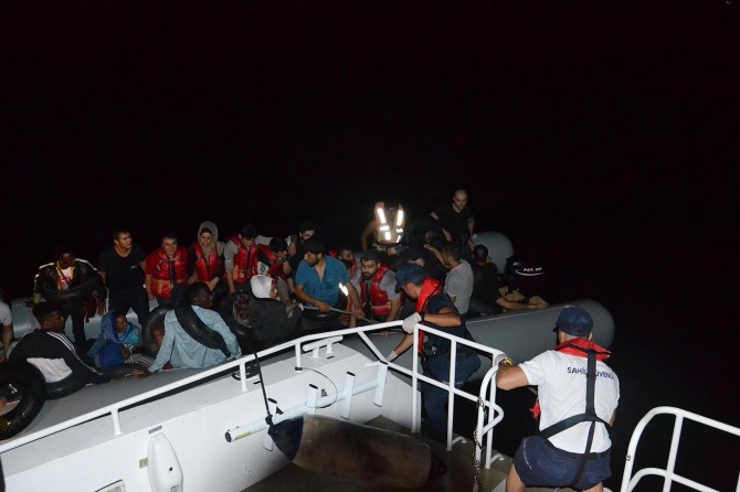 62'si çocuk 194 düzensiz göçmen yakalandı