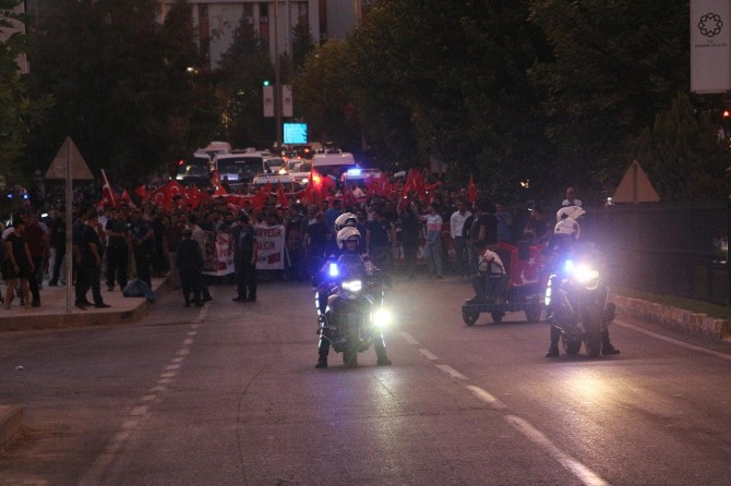 Mardin'de halktan Annelere destek, PKK’ye lanet yürüyüşü