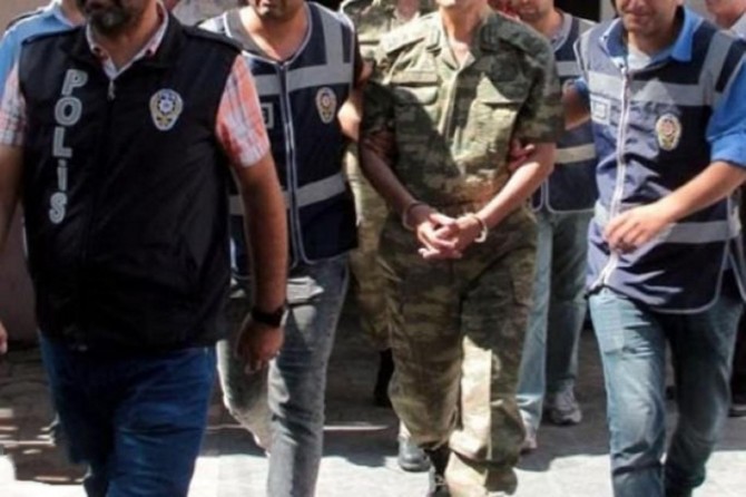 Edene navend li 13 bajêran operasyona FETO hat lidarxistin