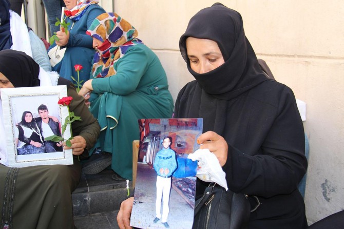 Oturma eylemine katılan aile sayısı 28 oldu