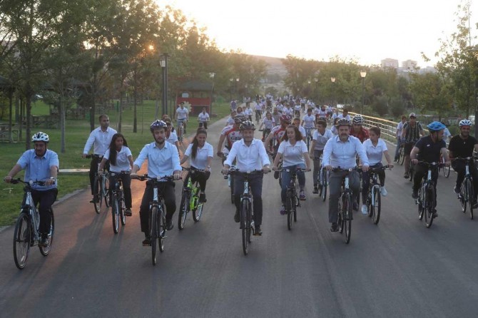 Obezite ile mücadelenin yolu spor yapmaktan geçer