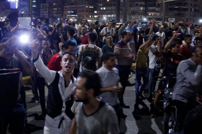 Mısır'da yüzlerce kişi gözaltına alındı