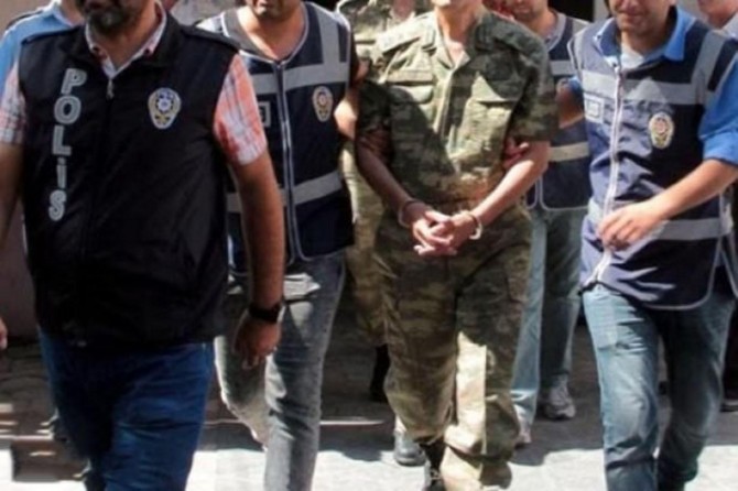 FETÖ'nün TSK yapılanması: 32 asker tutuklandı
