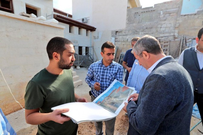 Tarihi yapıları restorasyon çalışmaları devam ediyor