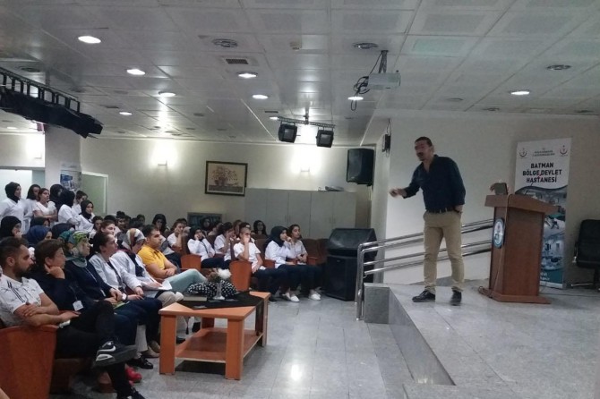 Beden sağlığı ve ruh sağlığı bir bütün olarak ele alınmalı