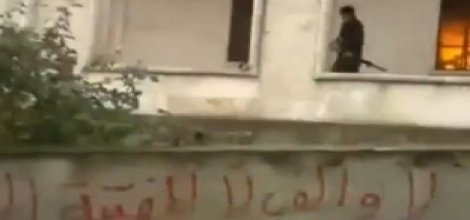 Suriye: Selefiler Şii Camisini Yaktı! Video