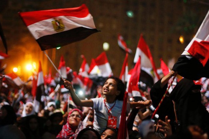 Yurtdışındaki Mısırlı siyasiler Sisi'nin gitmesini istedi