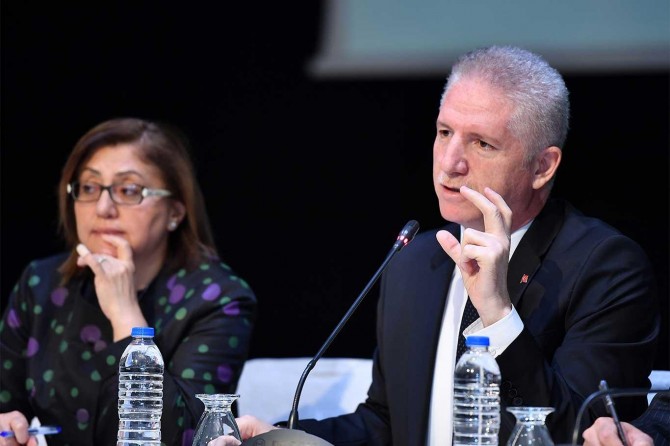 Vali Gül: Hedefimiz 100 bin sporcuyla yürümek